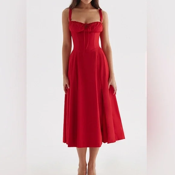 House of CB Carmen dress lookalike: midi sleeveless red dress with slit - Picture 4 of 9